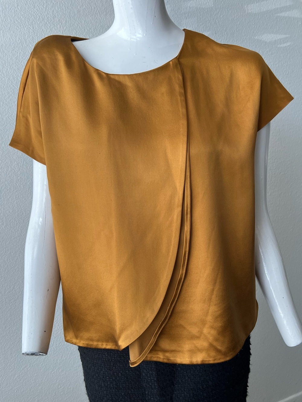 Share Ports 1961 Abstract 100% Silk Mustard Drape Blouse Size 4